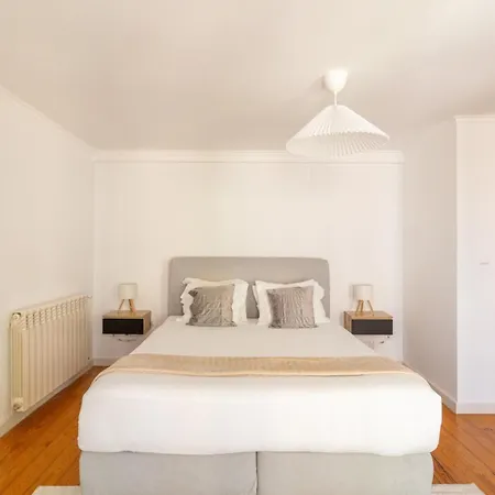 Sunny Principe Real Villa, Patio, 4br For 12 Lisboa