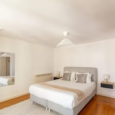 Sunny Principe Real Villa, Patio, 4br For 12 Lisboa