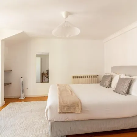 Sunny Principe Real Villa, Patio, 4br For 12 Βίλα Lisboa