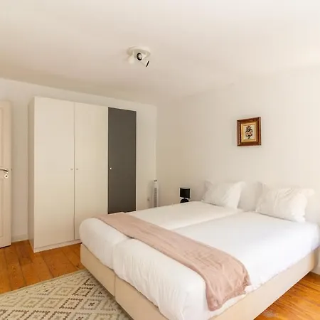 Sunny Principe Real Villa, Patio, 4br For 12 Βίλα Lisboa