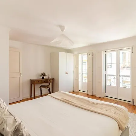 Sunny Principe Real Villa, Patio, 4br For 12 Βίλα Lisboa
