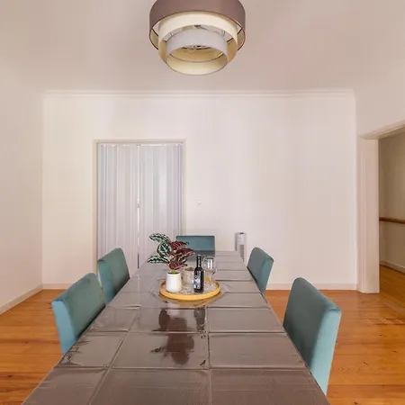 Sunny Principe Real Villa, Patio, 4br For 12 Vila Lisboa