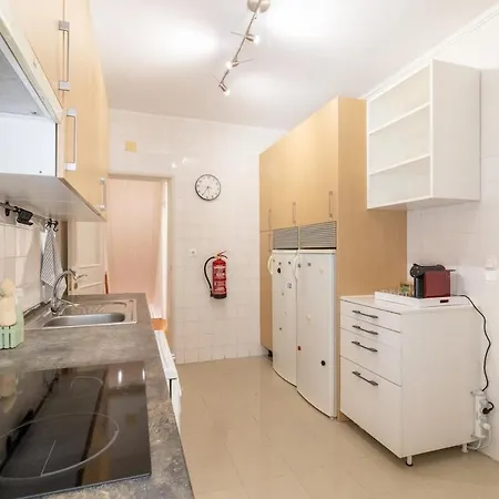 Sunny Principe Real Villa, Patio, 4br For 12 Βίλα Lisboa