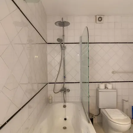 Sunny Principe Real Villa, Patio, 4br For 12 Vila Lisboa