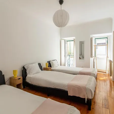 Sunny Principe Real Villa, Patio, 4br For 12 Lisboa