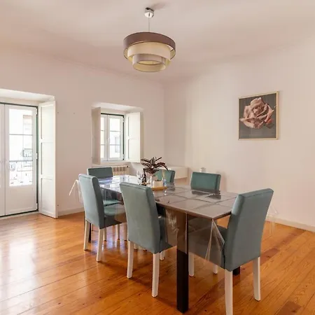 Sunny Principe Real Villa, Patio, 4br For 12 Vila Lisboa